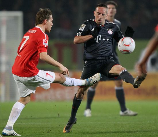 暂时保密会 暂时保密会